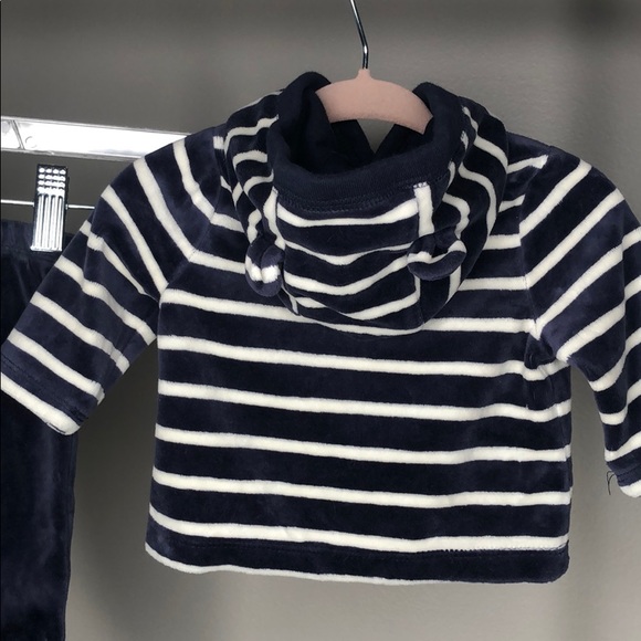 Gap Velour 0 - 3 months set - Picture 5 of 7